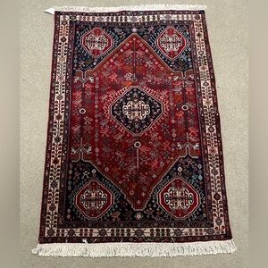 Authentic Persian Hand-Knotted Medallion Design Wool Rug